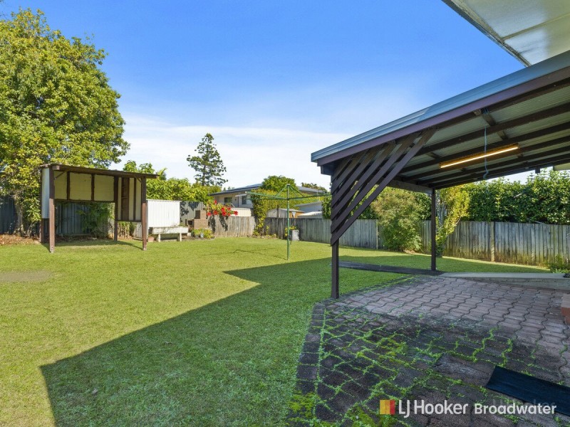 2 Bellevue Parade, Labrador QLD 4215
