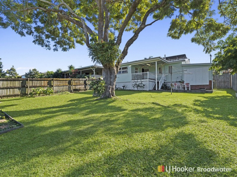 6 Horder Avenue, Labrador QLD 4215