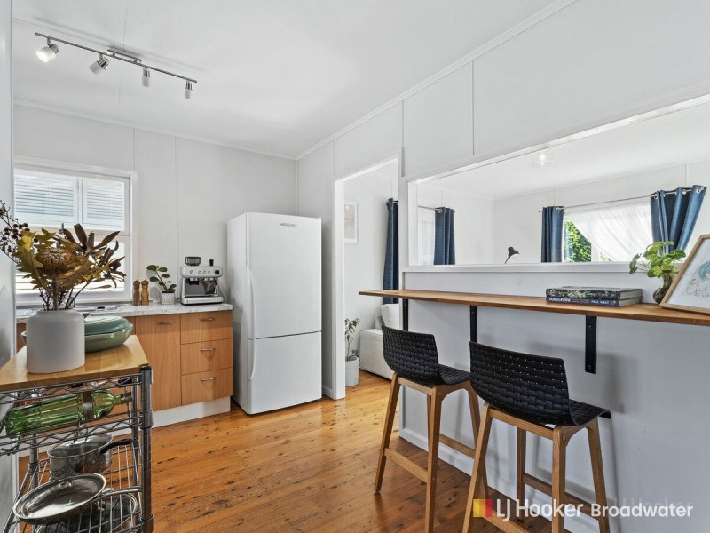 6 Horder Avenue, Labrador QLD 4215