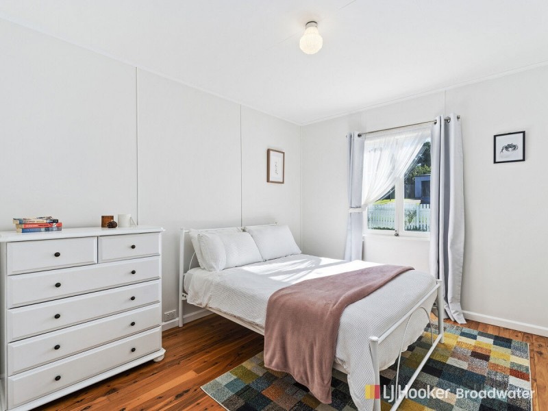 6 Horder Avenue, Labrador QLD 4215