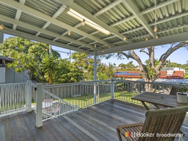 6 Horder Avenue, Labrador QLD 4215
