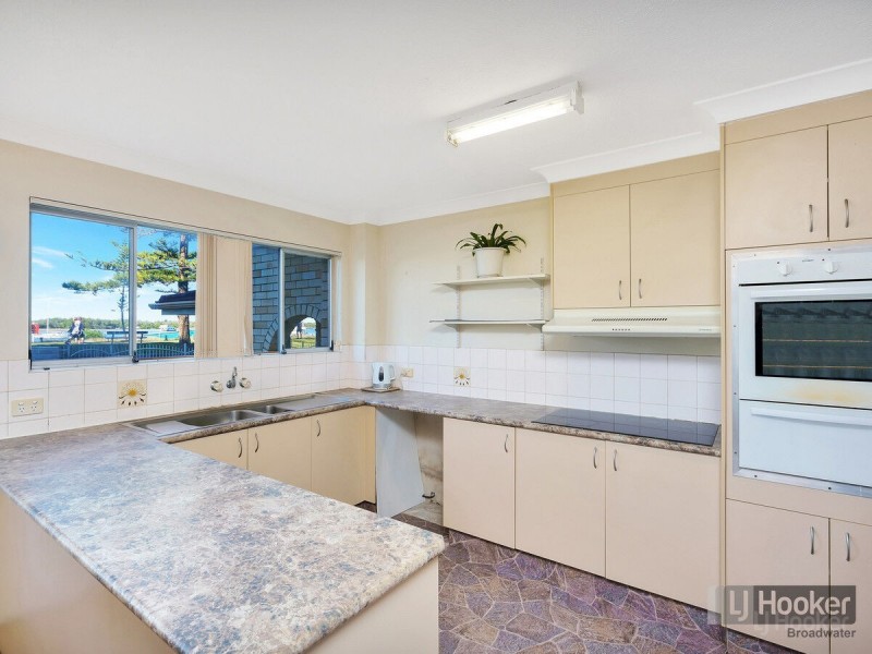 2/500 Marine Parade, Biggera Waters QLD 4216