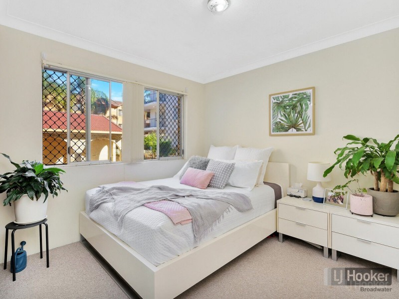 2/500 Marine Parade, Biggera Waters QLD 4216
