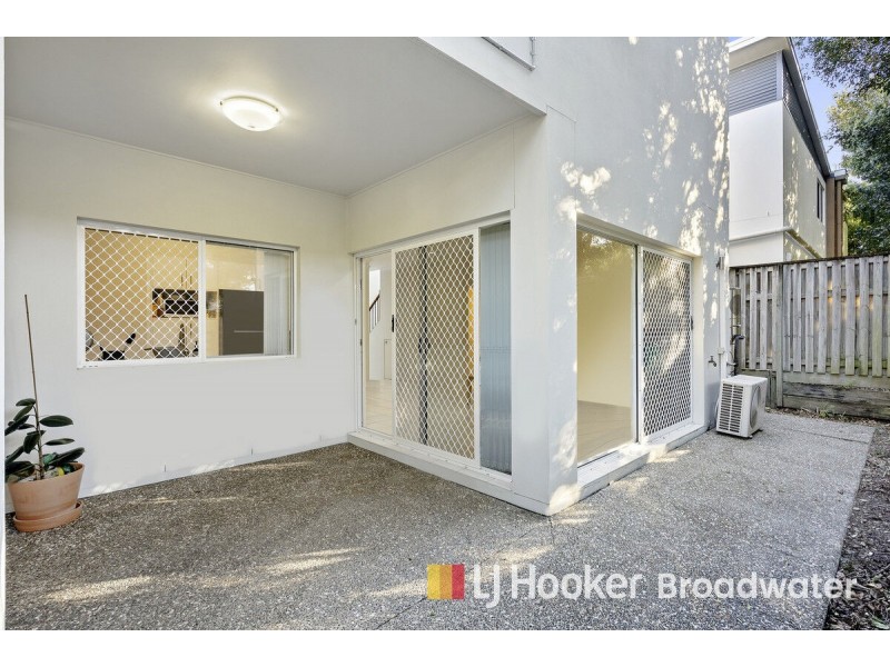 4/127 Pohlman Street, Southport QLD 4215