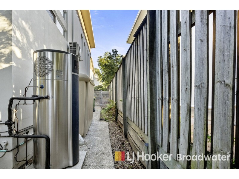 4/127 Pohlman Street, Southport QLD 4215