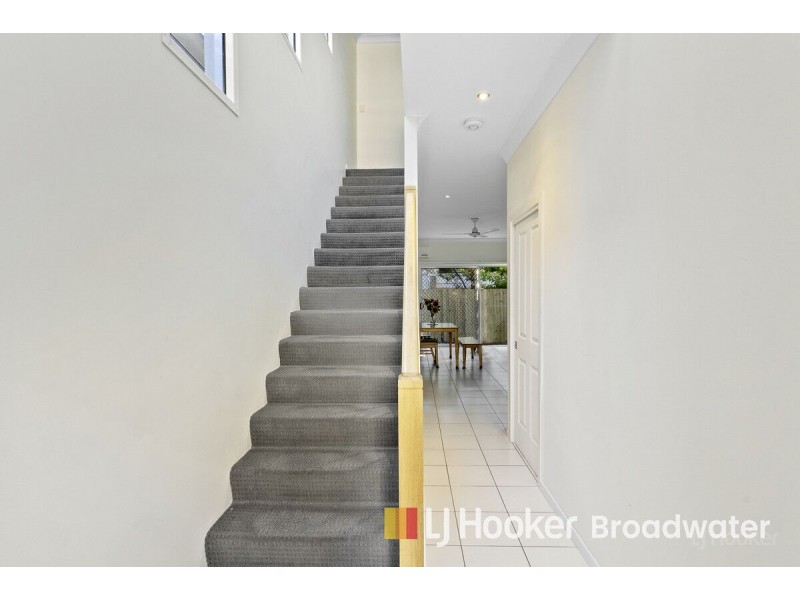 4/127 Pohlman Street, Southport QLD 4215