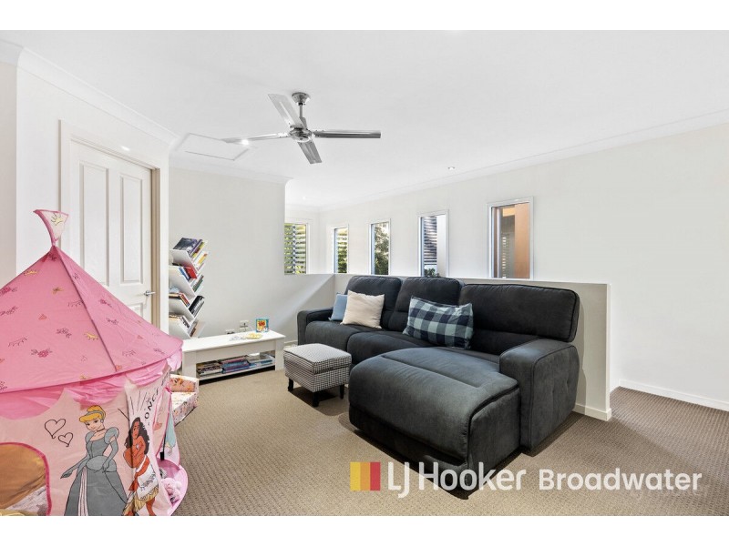 4/127 Pohlman Street, Southport QLD 4215