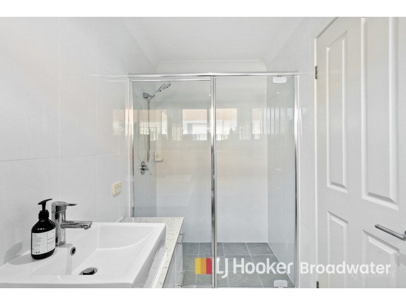 4/127 Pohlman Street, Southport QLD 4215