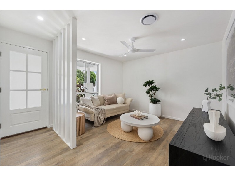 1/41 Billington Street, Labrador QLD 4215