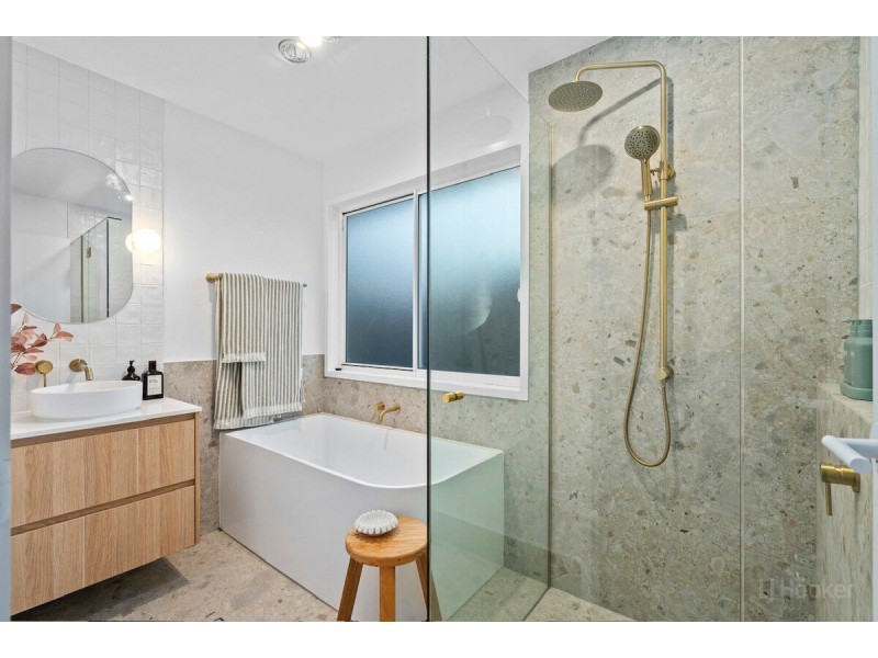 1/8 Teresa Lane, Labrador QLD 4215