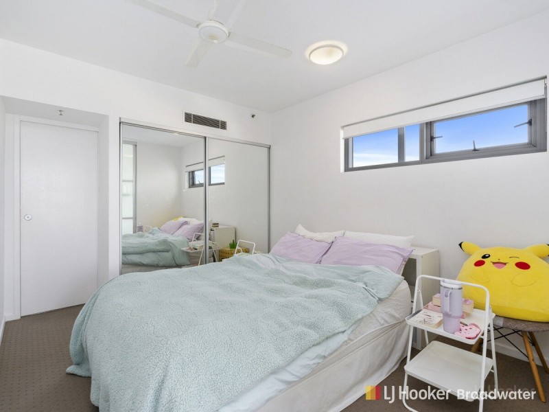 504/17 Bath Street, Labrador QLD 4215