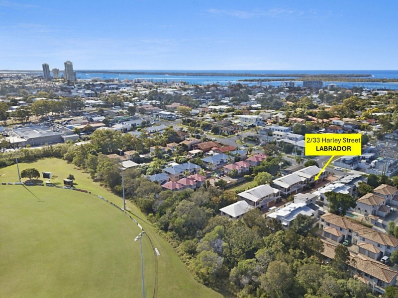 2/33 Harley Street, Labrador QLD 4215