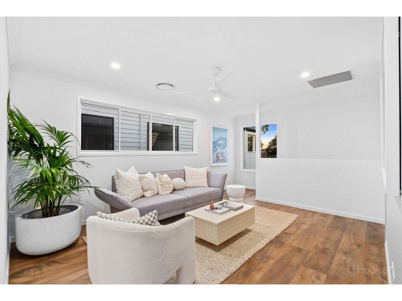 1/8 Teresa Lane, Labrador QLD 4215