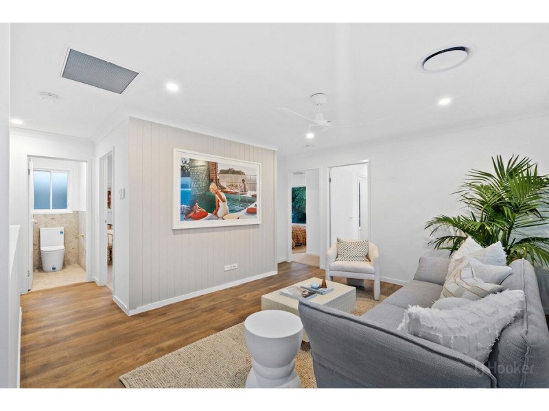 1/8 Teresa Lane, Labrador QLD 4215