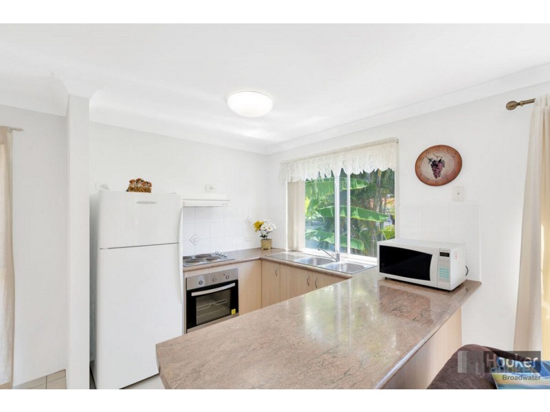 30B Robert Street, Labrador QLD 4215