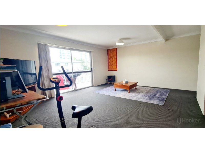 7/30 Labrador Street, Labrador QLD 4215