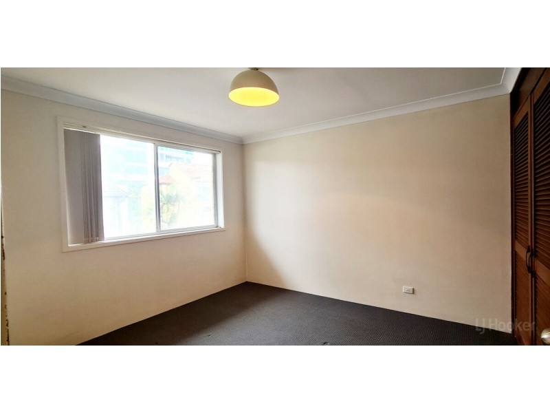 7/30 Labrador Street, Labrador QLD 4215