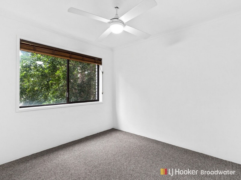 4/8 Baker Avenue, Labrador QLD 4215