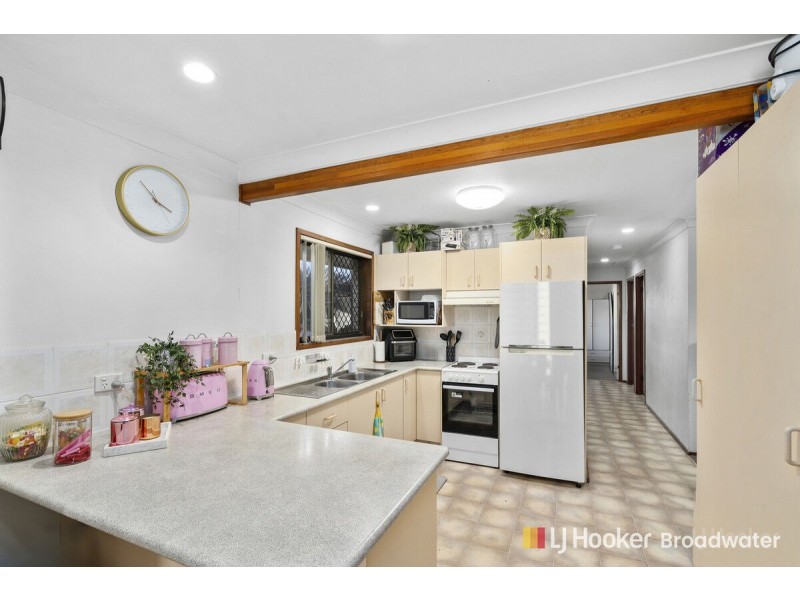 30 Teal Avenue, Paradise Point QLD 4216