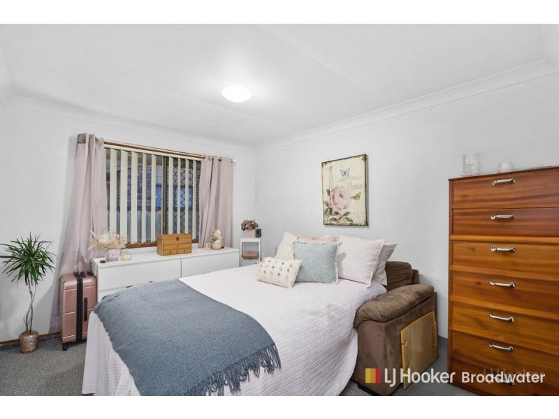 30 Teal Avenue, Paradise Point QLD 4216