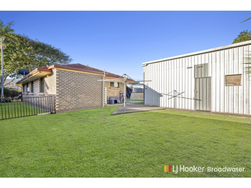 30 Teal Avenue, Paradise Point QLD 4216