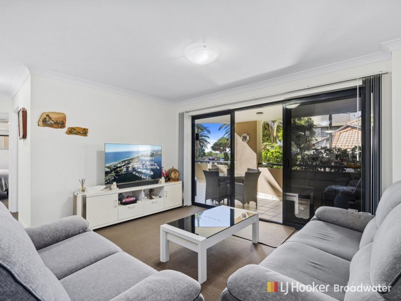 102/392-398 Marine Parade, Labrador QLD 4215