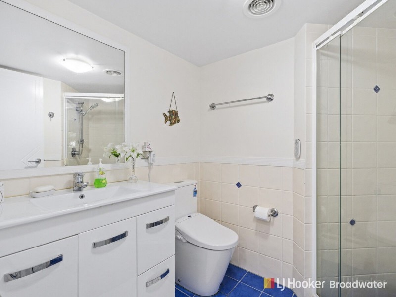 102/392-398 Marine Parade, Labrador QLD 4215