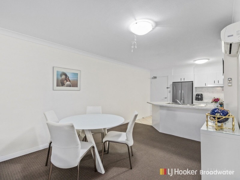 102/392-398 Marine Parade, Labrador QLD 4215