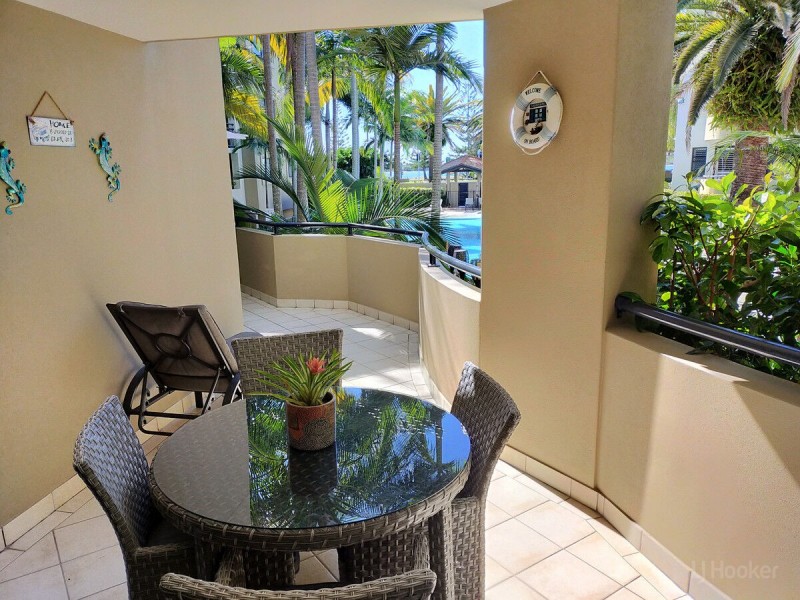 102/392-398 Marine Parade, Labrador QLD 4215