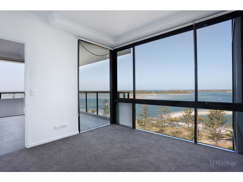 1001/372 Marine Parade, Labrador QLD 4215