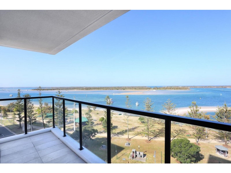 1001/372 Marine Parade, Labrador QLD 4215
