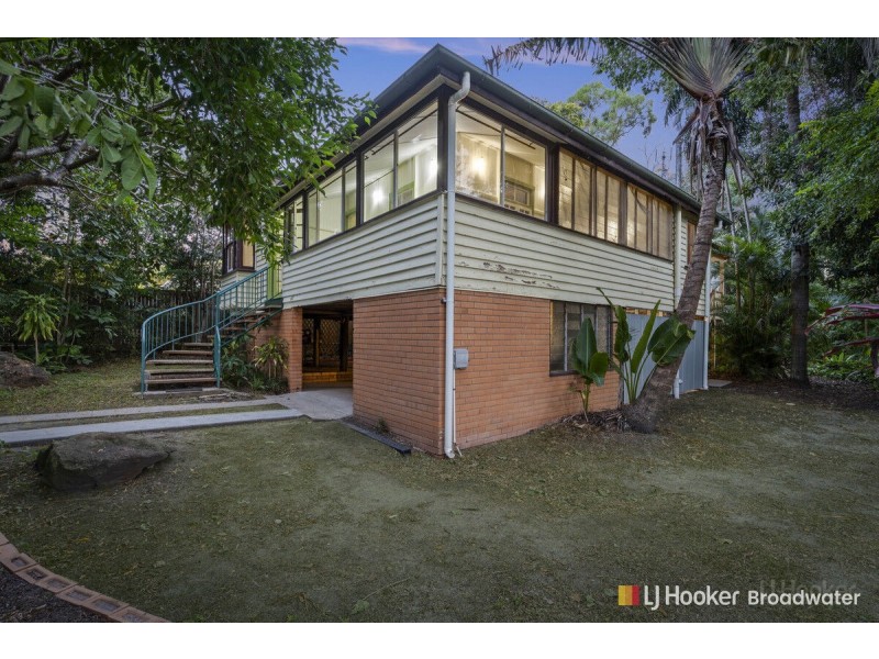 42 Billington Street, Labrador QLD 4215