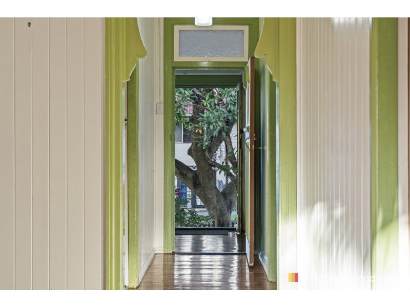 42 Billington Street, Labrador QLD 4215