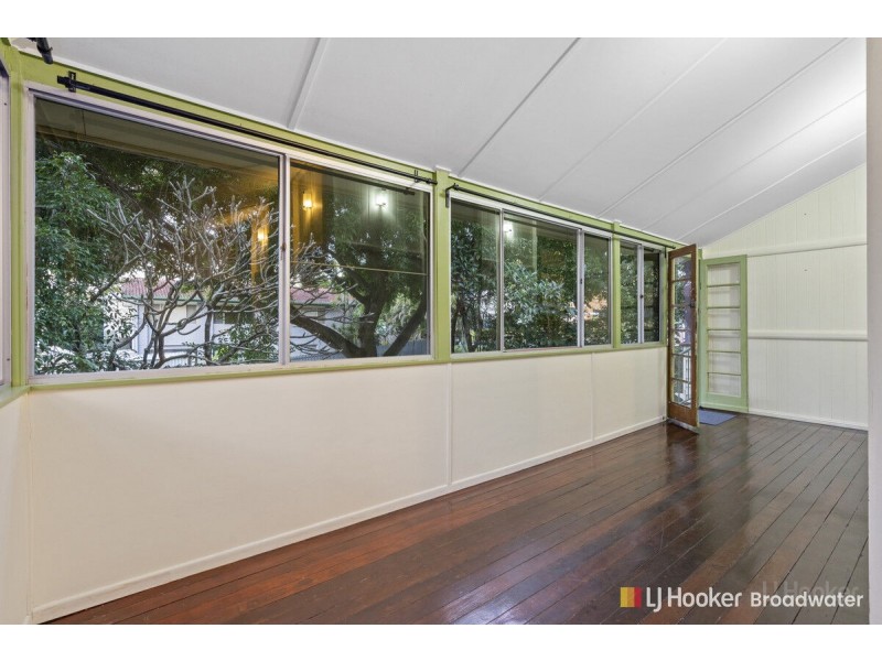 42 Billington Street, Labrador QLD 4215