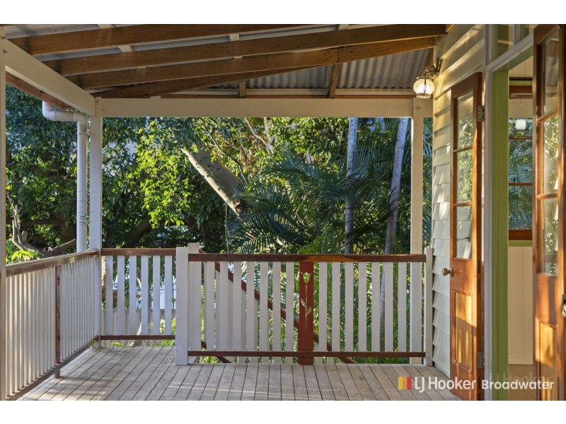 42 Billington Street, Labrador QLD 4215