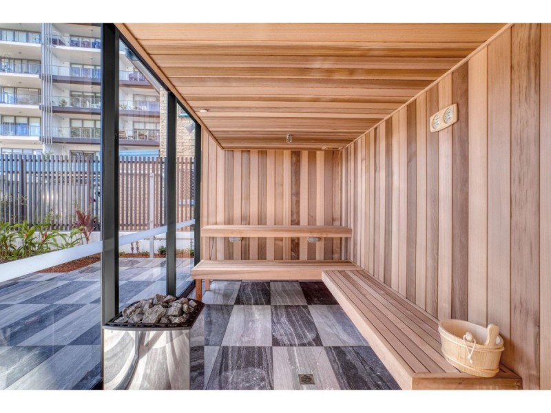 704/372 Marine Parade, Labrador QLD 4215