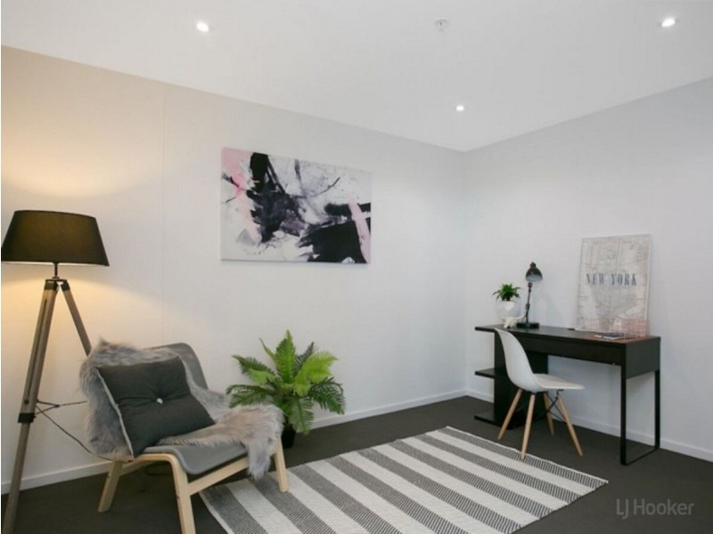 716/19 Imperial Parade, Labrador QLD 4215