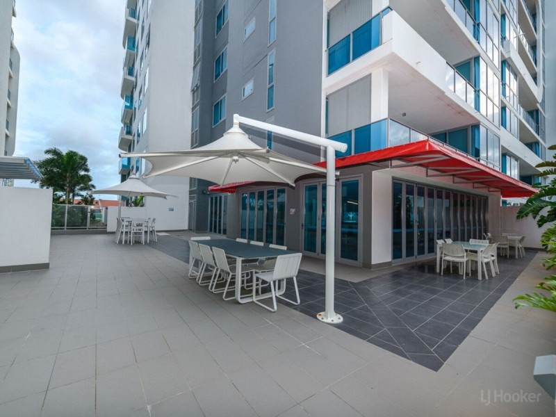 716/19 Imperial Parade, Labrador QLD 4215