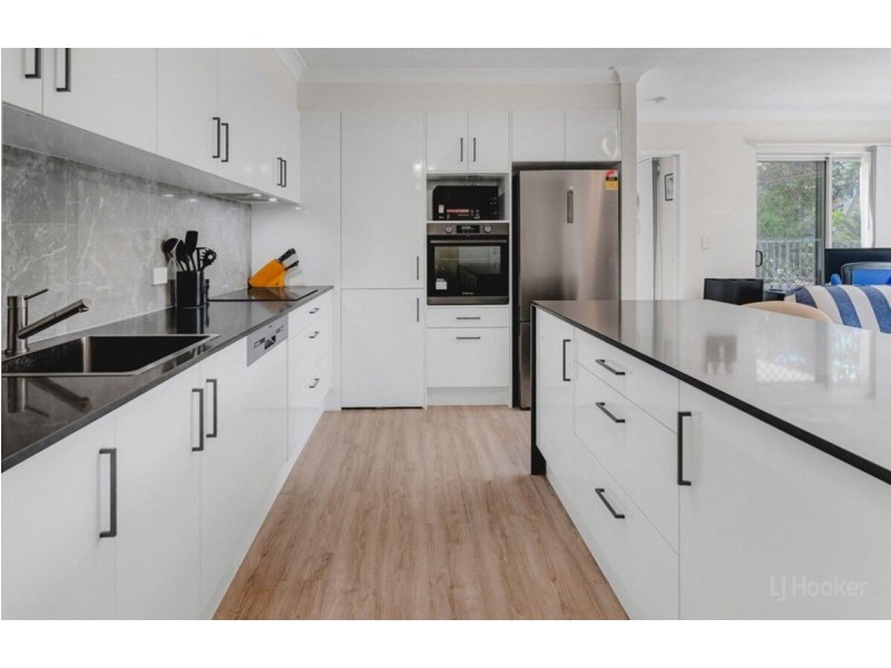5/18 Parker Street, Labrador QLD 4215