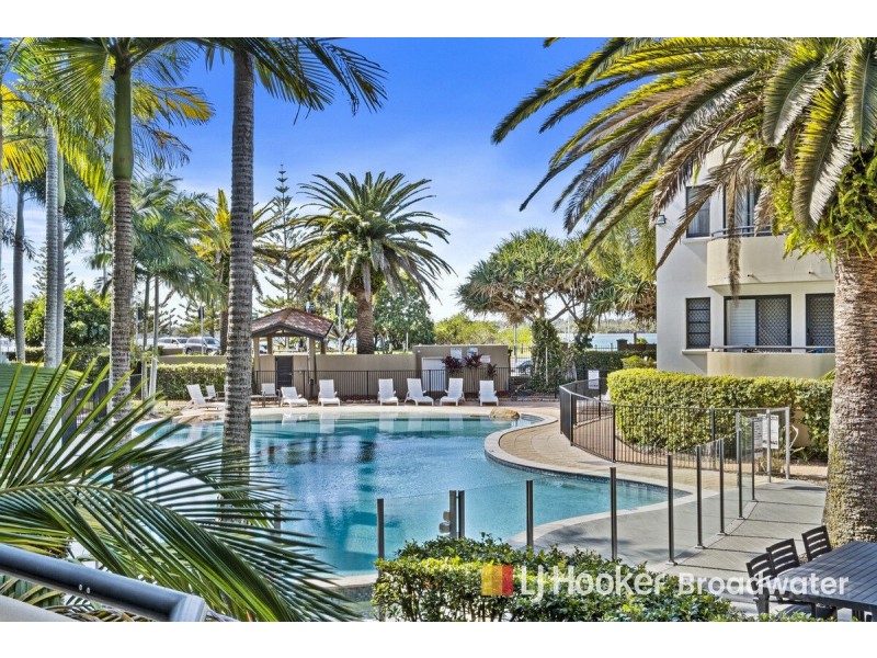 102/392-398 Marine Parade, Labrador QLD 4215