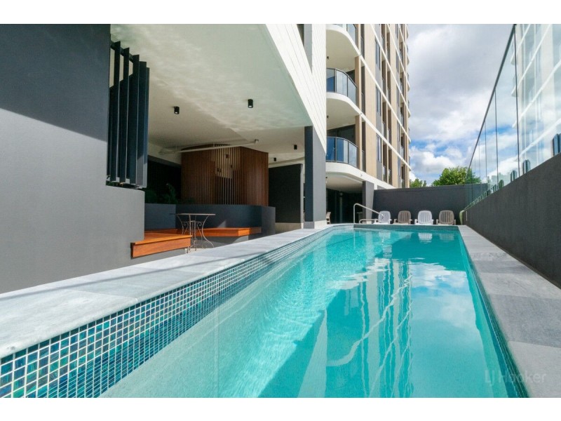 207/110 Frank Street, Labrador QLD 4215