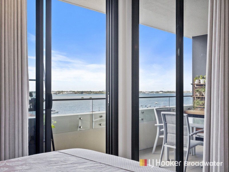 805/110 Frank Street, Labrador QLD 4215