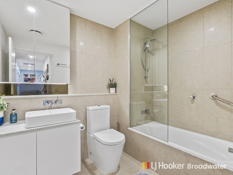 805/110 Frank Street, Labrador QLD 4215