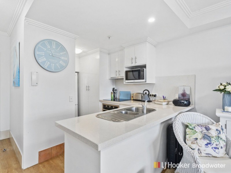 309/182 Marine Parade, Labrador QLD 4215