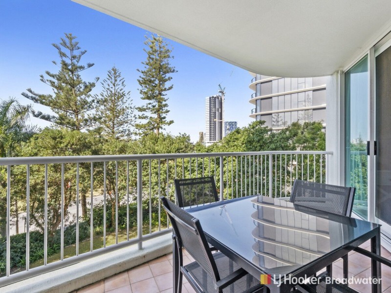 309/182 Marine Parade, Labrador QLD 4215