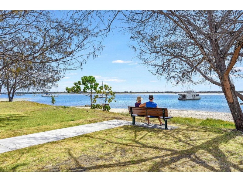 309/182 Marine Parade, Labrador QLD 4215