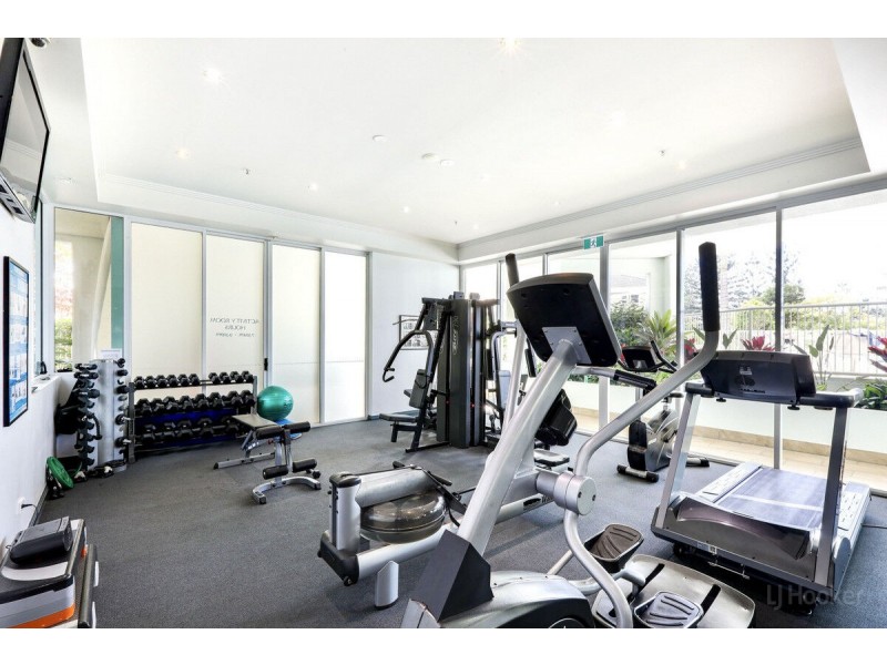 309/182 Marine Parade, Labrador QLD 4215