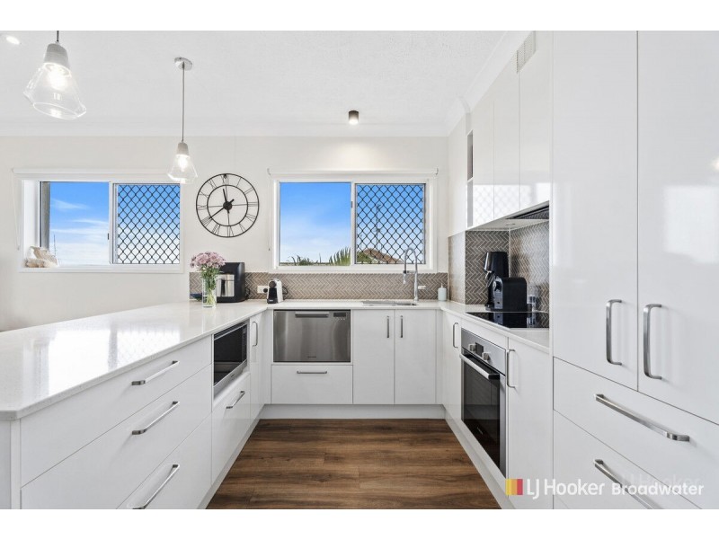 42/12 Whiting Street, Labrador QLD 4215