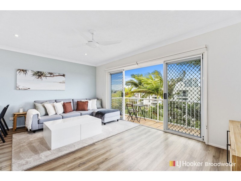 42/12 Whiting Street, Labrador QLD 4215