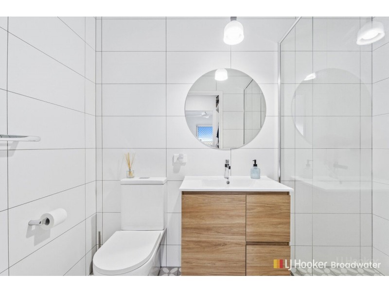 42/12 Whiting Street, Labrador QLD 4215